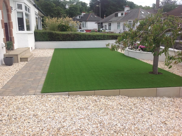 Why Glasgow Homeowners Are Switching to Artificial Grass in 2026